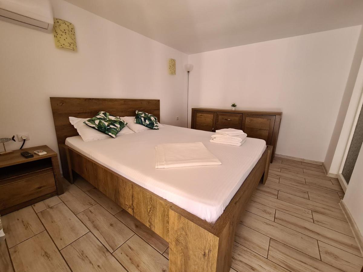 Vila Cristiane Hotel Ieşelniţa Kültér fotó